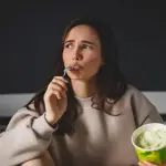 ¿Ansiedad o hambre? ,Banco de fotos